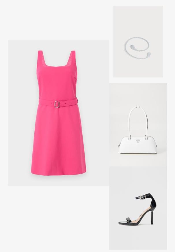 Roze mouwloze jurk met een vierkante halslijn, een getailleerde taille en een bijpassende riem. Rechte textuur met een getailleerd silhouet.; Zwarte sandalen met hoge hak van lakleer en een enkelriempje. Heeft een minimalistisch ontwerp, open teen en een gesp met strass-steentjes.; Witte leren handtas met een gebogen vorm, voorzien van een zilveren driehoekig logo en ritssluiting. Gladde textuur en dubbele handvaten.; Flexibele zilverkleurige glinsterende hoofdband met druppelvormige uiteinden, getoond op een lichtgrijze achtergrond.