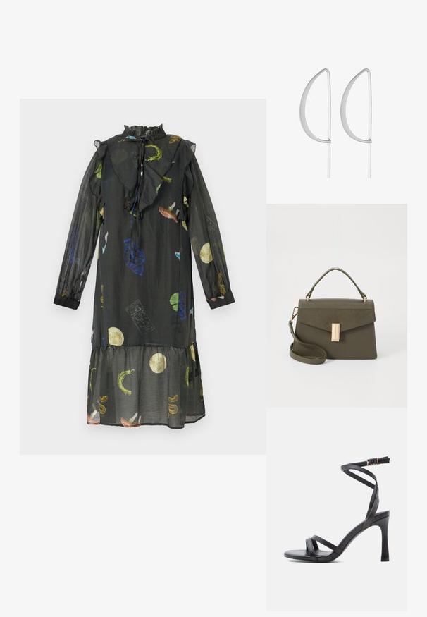 Vestido negro con escote con volantes, mangas largas y transparentes, y dobladillo en capas. Presenta patrones coloridos de lunas, plantas y formas abstractas.; Sandalias negras de tacón alto con un diseño elegante, que cuentan con dos tiras estrechas sobre los dedos y una correa cruzada en el tobillo con hebilla.; Pequeño bolso de mano verde oliva con un diseño estructurado, que cuenta con un asa superior, una correa de hombro desmontable y un cierre frontal en tono dorado.; Pendientes de metal plateado con un diseño curvado minimalista, que presentan formas de lágrima abiertas y alargadas con un acabado mate.