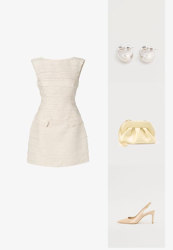 Hvid kjole med vertikale teksturerede striber, tætsiddende design, scoop halsudskæring og to små forlommer.; Nude patenteret læder slingback hæl med spidse tæer, åben vamp og en tynd stiletto hæl. Har et cirkulært guldfarvet element på remmen.; Clutch-taske i cremefarvet læder med en struktureret topramme og håndledsrem, vist mod en enkel lys baggrund.; Par af skinnende sølv store øreringe med lukning på bagsiden mod en ensfarvet hvid baggrund.