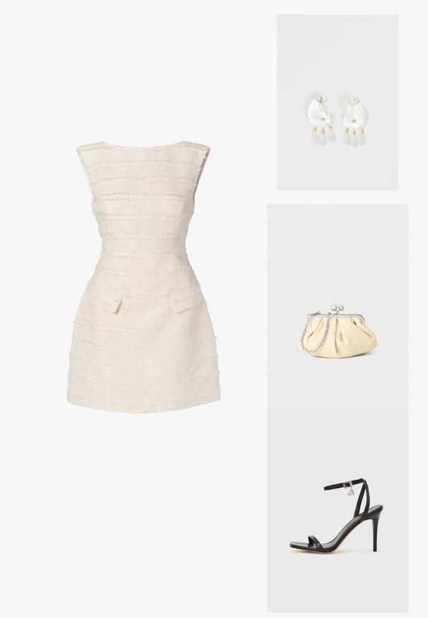 Weißes Kleid mit vertikalen Strukturstreifen, figurbetontem Schnitt, Rundhalsausschnitt und zwei kleinen vorderen Taschen.; Schwarze High-Heel-Sandale mit schmalem Knöchelriemen, quadratischer Zehenbox, glattem Leder und metallischem Schnallenakzent.; Faltige beigefarbene Ledertasche mit einem silbernen Metallrahmen, ausgestattet mit zwei runden dekorativen Verschlüssen und einem silbernen Kettenriemen.; Klare Harz-Ohrringe in Muschelform mit kleinen goldenen Akzenten und drei hängenden durchsichtigen tropfenförmigen Anhängern an jedem Ohrring.
