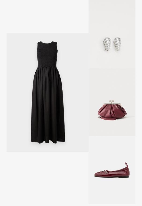 Schwarzes Kleid mit tailliertem, gerafftem Oberteil und ausgestelltem Rock. Hergestellt aus leichtem Stoff, mit ärmellosem Design und rundem Ausschnitt.; Burgunderfarbene Lackleder-Ballettschuhe mit einer runden Zehe, dünner schwarzer Sohle und einer Schleifenakzent an der Vorderseite. Glatte, glänzende Textur.; Kleine bordeauxrote Leder-Clutch mit silbernem Metallverschluss und Handgelenksriemen auf weißem Hintergrund.; Silberne Clip-On-Ohringe mit spiralförmigem Design, das eine glatte metallische Textur und abgerundete Formen aufweist. Keine sichtbaren Verzierungen oder Muster.