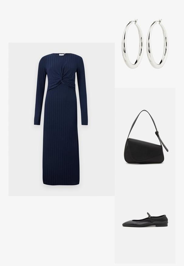 Navyblaues langärmeliges Kleid mit einem verdrehten Knotendetail an der Vorderseite, mit ribbeliger Textur und geradem, bodenlangem Schnitt.; Schwarze Leder-Ballettschuhe mit einer abgerundeten Zehe, schmalem Vorderblatt und einem kleinen Knöchelriemen mit einer runden Schnalle. Niedrige, flache Sohle.; Schwarze Lederhandtasche mit dreieckiger Form, schrägem Klappdeckel und rundem Oberhandgriff. Verfügt über eine glatte Textur und minimalistische Designdetails.; Silberne Creolen mit einer glatten, reflektierenden Oberfläche. Runde, große Form mit einem sicheren Verschluss an der Oberseite. Polierte Oberfläche betont den Glanz.