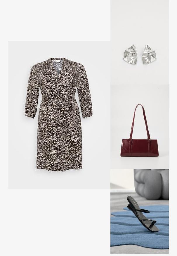 Leopardprint jurk van lichte stof, met een V-hals, lange mouwen, knoopsluiting en een strik taille voor een verstelbare pasvorm.; Zwarte sandalen met bandjes en teenlus, gepresenteerd op een blauw gestructureerd tapijt, met een groot grijs decoratief object wazig op de achtergrond.; Bourgondische handtas van glanzend materiaal, rechthoekige vorm, met twee schouderbanden en subtiele gebogen accenten aan de voorkant.; Zilveren metalen oorbellen met een golvend, sculpturaal ontwerp, voorzien van een gepolijste afwerking en onregelmatige vormen, die een hedendaagse esthetiek benadrukken.