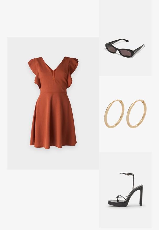 WAL G. LUCIA - Vapaa-ajan mekko - burnt orange; DeeZee Korolliset sandaalit - black; Mustat aurinkolasit, joissa on soikeat kehykset, tummat linssit ja "vogue" painettuna valkoisena ulkopuolisille varsille. Sileä muovimateriaali.; Kultaketjut, joissa on tasainen, kiiltävä pinta. Pyöreä muoto, keskipainoinen koko ja turvallinen sulkemismekanismi.