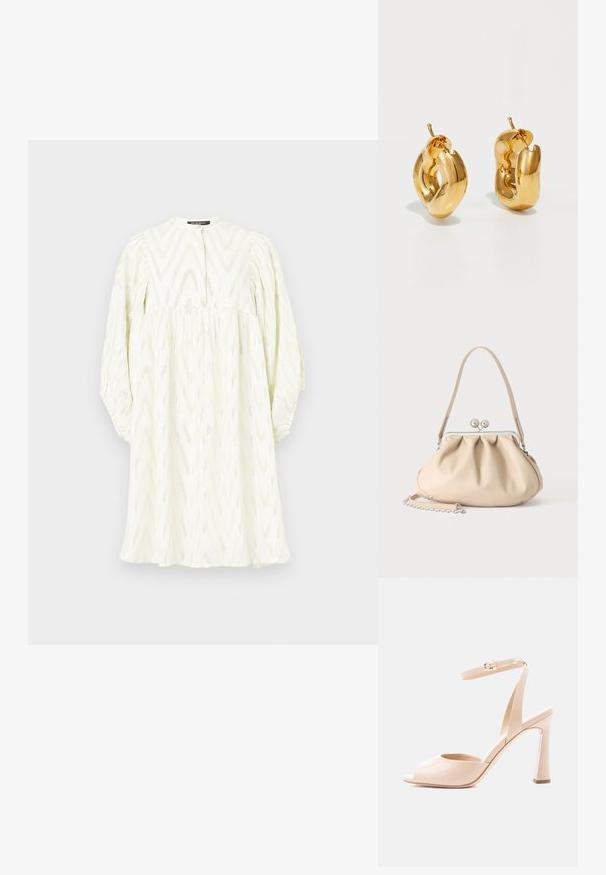 Vestido blanco con cuello alto, mangas largas y abullonadas, y patrón de zigzag. Fabricado en un tejido texturizado con sutiles acentos metálicos.; Sandalia de tacón alto de charol beige con punta abierta, tira delgada en el tobillo, hebilla dorada y tacón bloque curvado sobre fondo blanco.; Bolso de mano de cuero suave beige con cierre de marco metálico plateado, una correa para el hombro y una correa de cadena opcional sobre un fondo blanco.; Pendientes de aro grueso en oro con un diseño tubular ligeramente retorcido y cierre de presión, sobre un fondo blanco.