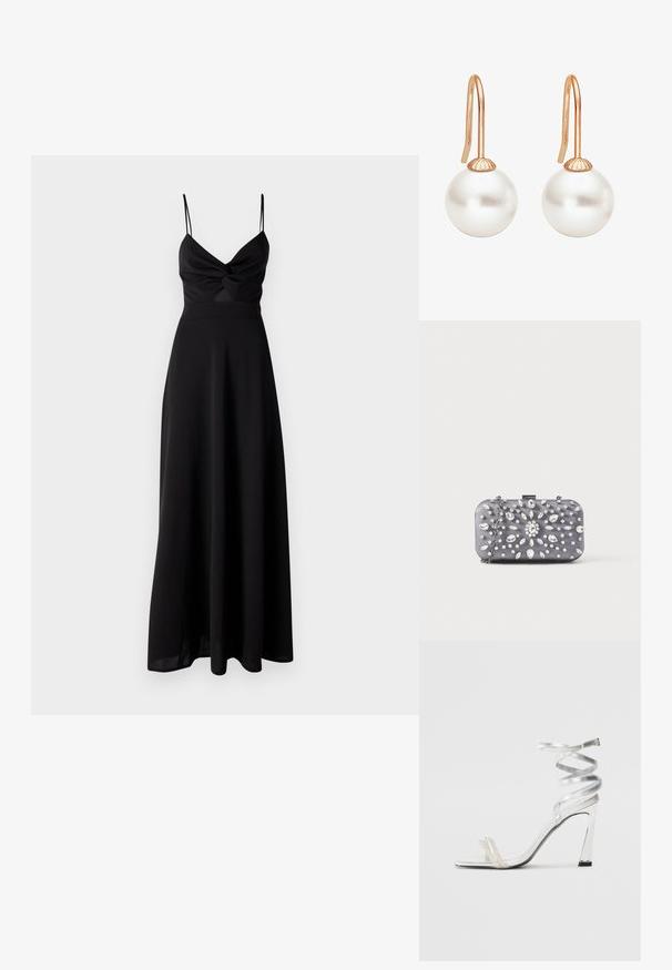 Schwarzes Maxikleid mit tailliertem Oberteil, Dreh-Detail an der Brust, dünnen Spaghetti-Trägern und einem fließenden Rock. Hergestellt aus weichem, leichtem Stoff.; Silberne High-Heel-Sandale mit einem glänzenden Riemen-Design, das einen perlenähnlichen Akzent und einen spiralförmigen Knöchelriemen für einen sicheren Sitz bietet.; Kleine rechteckige dunkelgraue Clutch, verziert mit klaren Strasssteinen in einem strahlenförmigen Muster und einem silbernen Kettenriemen.; Roségoldene Ohrhakenohrringe mit großen, glatten, weißen Perlen. Die Perlen haben eine glänzende Oberfläche und sind mit gewellten Akzenten oben befestigt.