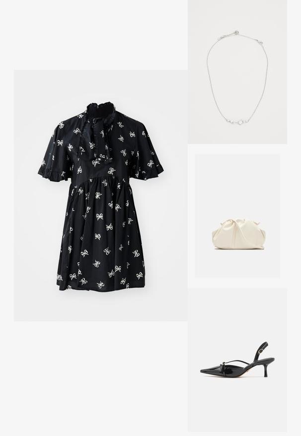 Schwarzes Kleid mit kurzen Ärmeln, das weiße Schleifenmuster, geraffte Akzente, einen hohen Kragen und eine geraffte Taille aufweist.; ALDO MARIETTA PILLOW WALK - Pumps - black; Weiche, cremefarbene Leder-Clutch mit gerafftem Design und einem dünnen Schulterriemen, der vorne auf einem schlichten Hintergrund liegt.; Silberne Kettenhalskette mit fünf unterschiedlich großen klaren Steinen und zwei kleinen Perlen, minimalistisches Design und Klappverschluss.