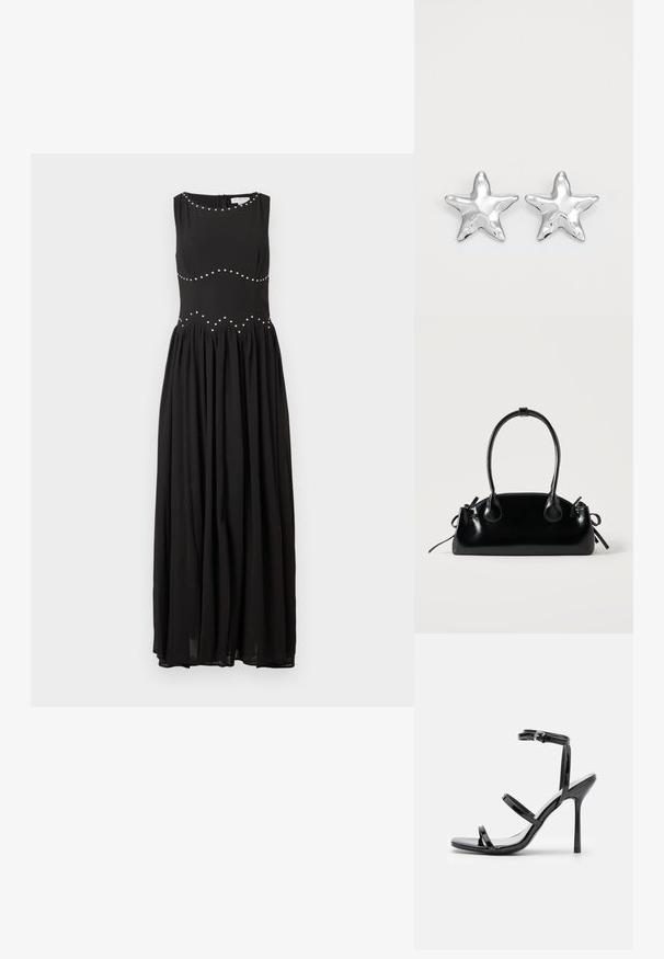 Vestido maxi negro con un cuerpo ajustado, escote redondo y falda fruncida, que presenta tachuelas plateadas en un patrón ondulado a lo largo de la cintura.; Sandalias de tacón alto de charol negro con tres tiras horizontales y una correa en el tobillo ajustable. Silueta elegante y acabado brillante.; Pequeño bolso negro brillante con dos asas largas y detalles de cordón lateral sobre un fondo claro liso.; Pendientes en forma de estrella plateada con una superficie pulida y brillante. Cada pendiente presenta cinco puntas y sutiles detalles de textura en la superficie.