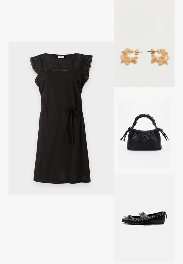 Schwarzes Kleid mit kurzen, rüschierten Ärmeln und lockerer Passform. Verfügt über einen Gürtel in der Taille und ein strukturiertes Oberteil. Hergestellt aus weichem Stoff.; Schwarzer flacher Ballettschuh mit doppelten Schnallenriemen, silbernen Ösen und einer kleinen Schleife nahe der abgerundeten Spitze auf weißem Hintergrund.; Schwarze Handtasche mit Krokodilstruktur, gerafftem oberen Rand, zusammengezogenem Griff und Zugkordeln mit Quasten an jeder Seite vor weißem Hintergrund.; Ohrstecker in Goldoptik mit abstrakter, organischer Form, die eine strukturierte Oberfläche und einen Steckverschluss aufweisen.