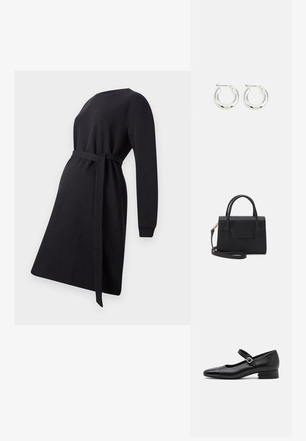 Vestido de maternidad negro hecho de tela suave, con mangas largas, un escote redondo y un cinturón atado en la cintura para ajuste.; Zapatos Mary Jane de cuero negro con puntera de charol, correa de tobillo ajustable y tacón bajo. Textura suave y diseño elegante.; Bolso estructurado negro de cuero con un asa superior, correa de hombro desmontable y un detalle de tapa en la parte frontal. Acentos en dorado.; Pendientes de aro de plata con un acabado pulido, que presentan una forma circular y un cierre de gancho. Textura suave con detalles mínimos.