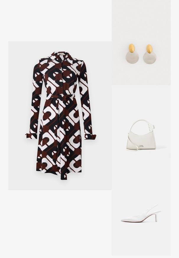 Bruin, zwart en wit gewatteerd jurk met lange mouwen, een kraag, een riem en knoopdetails. Gemaakt van een gladde stof, met een geometrisch ontwerp.; Witte leren slingback damesschoen met spitse neus, lage kittenhak en een kleine decoratieve strik bovenop, zijaanzicht.; Witte leren handtas met een gebogen vorm, versierd met kleine witte studs langs het handvat. Beschikt over een lange schouderband en een reliëflogo aan de voorkant.; Gouden en zilveren metalen oorbellen met een ronde schijfbasis en een ovale bovenstuk, gladde textuur en gepolijste afwerking.