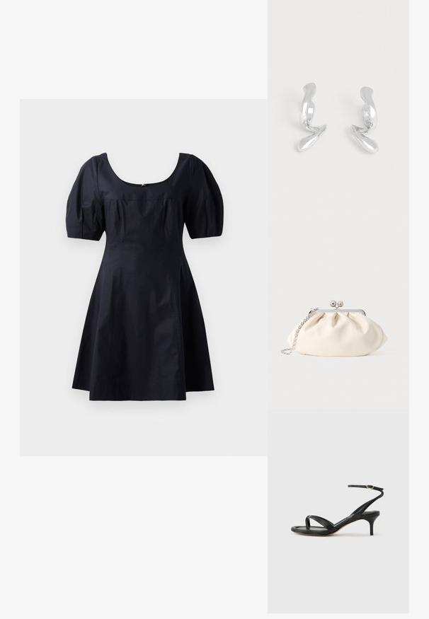 Robe en coton noir avec des manches bouffantes, un décolleté en rond et un corsage ajusté se prolongeant en jupe évasée. Couleur unie, texture lisse.; Sandale pour femme en cuir noir avec fines lanières, une boucle d'orteil, une boucle à la cheville et un talon aiguille de hauteur moyenne sur un fond neutre.; Pochette en tissu crème avec un design froncé, cadre en métal argenté, deux boules décoratives, et une bandoulière chaîne argentée.; Paire de boucles d'oreilles en métal argenté brillant de forme abstraite sur un fond blanc uni.