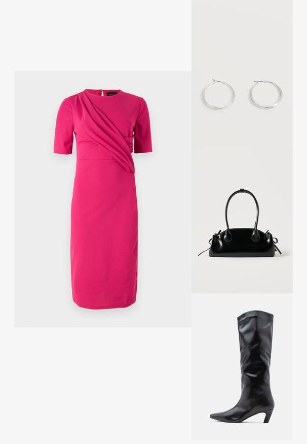 Fuchsia Kleid aus glattem Stoff, mit kurzen Ärmeln, einem runden Ausschnitt und drapierten Details im Oberteil.; Schwarzer kniehoher Stiefel aus Leder mit spitz zulaufender Spitze und einem dezenten, schrägen Absatz. Verfügt über eine glatte, glänzende Oberfläche mit schlichtem Design.; Kleine schwarze glänzende Handtasche mit zwei langen Griffen und seitlichen Kordelzug-Details vor einfachem hellem Hintergrund.; Silberne Metallcreolen mit glatter, leicht gebogener Oberfläche und Klappverschluss vor schlicht weißem Hintergrund.
