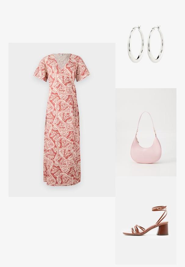 Korte wrap-stijl jurk in koraal met een bloemenpatroon in crèmekleur. Het heeft korte mouwen en een diepe V-hals, gemaakt van lichtgewicht stof.; Bruine sandaal met bandjes, blokhak en enkelriempje met gesp, minimalistisch ontwerp, glad leren textuur, zijaanzicht op effen achtergrond.; Call it Spring CELESTY - Handtas - other pink; Zilveren oorbellen in de vorm van een gladde, glanzende ring. Circulaire vorm, voorzien van een veilige sluiting. Eenvoudig en elegant ontwerp.