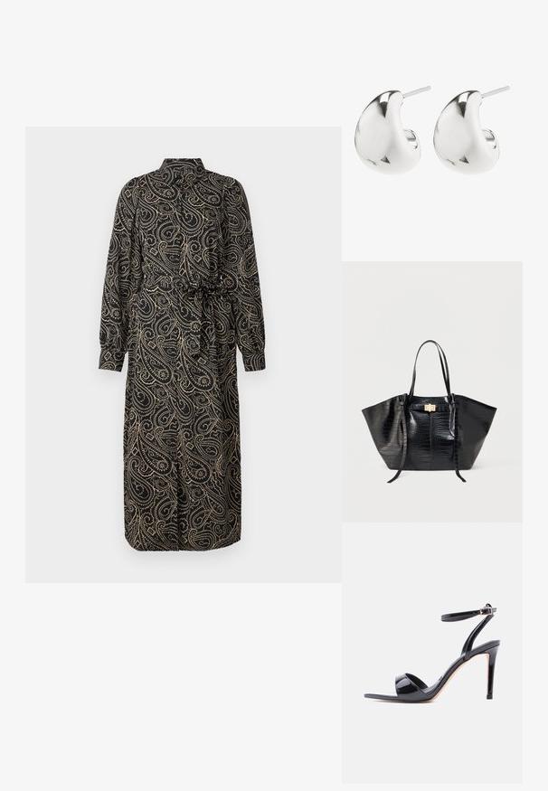Schwarzes Kleid mit langen Ärmeln und einem Kragen, versehen mit einem goldenen Paisley-Muster, tailliert und knielang. Aus weichem, fließendem Stoff.; Schwarze Sandalette aus Lackleder mit hohen Absätzen, offenem Zehenbereich, Knöchelriemen und Schnallenverschluss, seitlich auf weißem Hintergrund dargestellt.; Schwarze Tragetasche mit Krokodillederstruktur, zwei langen Griffen und einem kleinen goldenen rechteckigen Verschluss auf der Vorderseite.; Silberne Steckerohrringe mit einem glatten, geschwungenen Design. Sie verfügen über eine polierte Oberfläche und eine Steckverschlusssicherung für sicheren Halt.