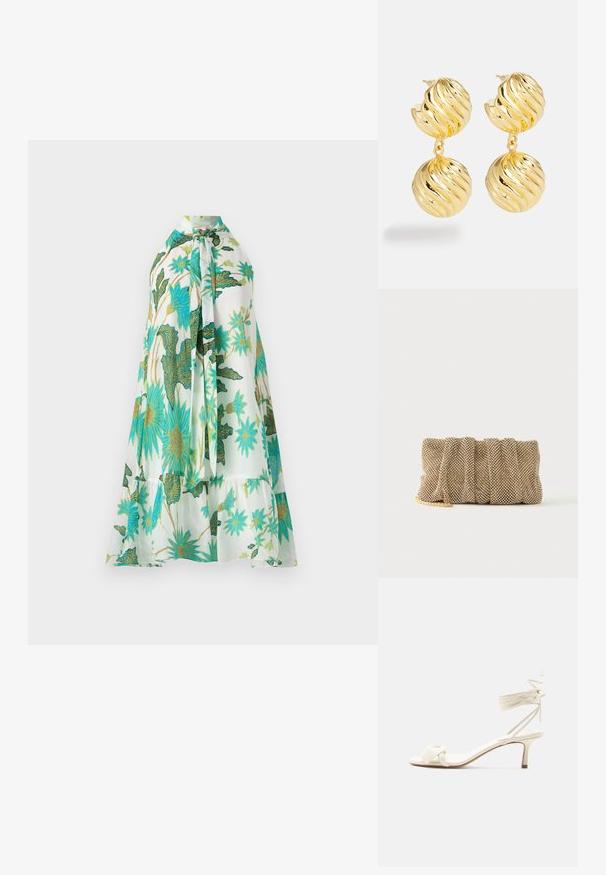 Blomsterkjole med halterneck, med hvid baggrund og levende blå og grønne blomsterdesigns, blødt stof og lagdelt design.; Kremfarvet sandal med lave hæle, bindebånd om anklen og en bred snoet rem over tæerne på en ensartet hvid baggrund.; Lille gylden mesh clutch taske med et rynket design og en delvist synlig guldkæde på en ensfarvet hvid baggrund.; Guldtonede øreringe med et snoet design. De har to sfæriske elementer, hver med en bølget tekstur og en poleret overflade.