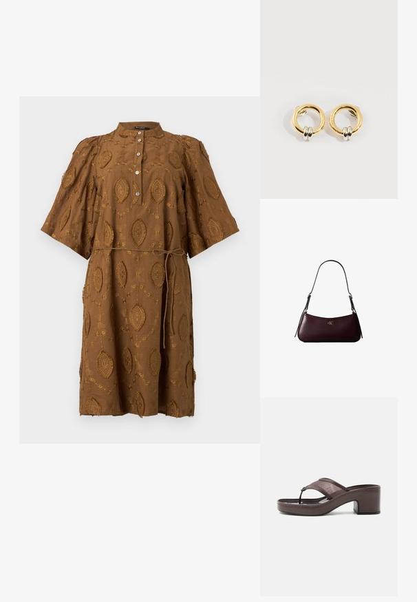 Brun knælængde kjole med broderede ovale mønstre, korte vide ærmer, knappet foran og tyndt bindebånd i taljen.; Brun sandal med hæl med mesh-rem og tæst design, med blokhæl og syet sål, vist i profil mod hvid baggrund.; Mørk bordeaux læderhåndtaske med en tynd sort skulderrem og lille gyldent "cK" logo foran i midten.; Guld cirkulære øreringe med to små sølv-ringe på hver, der viser subtile indgraverede mærkenavne detaljer, sat på en hvid baggrund.