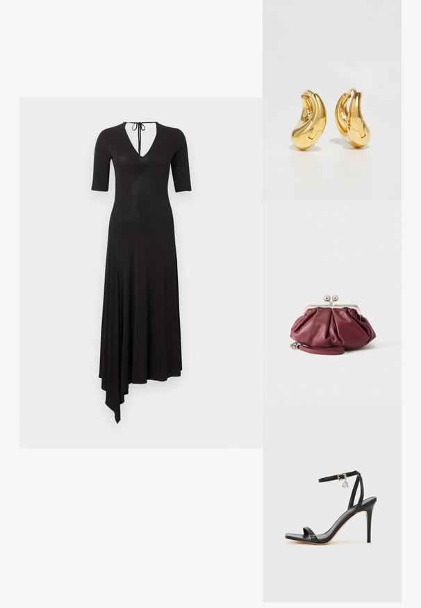 Robe noire à ourlet asymétrique avec manches mi-longues, encolure en V et fermeture par lien à l'arrière du cou.; Sandale à talon haut noire avec une bride étroite à la cheville, bout carré, cuir lisse et accent de boucle métallique.; Petite pochette en cuir bordeaux avec fermoir en métal argenté et bracelet pour poignet sur fond blanc.; Boucles d'oreilles en or en forme de d'anneaux lisses et courbés avec une finition polie. Équipées d'un mécanisme de fermeture et de légères indentations pour le détail.