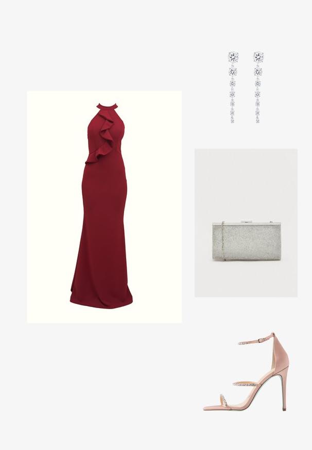 Burgundin värinen halterneck-mekko, jossa on röyhelödetaljeita sivuilla; tiimalasikujainen malli; valmistettu sileästä, joustavasta kankaasta; lattialle ulottuva muoto.; Blue by Betsey Johnson ELISA - Korolliset sandaalit - nude; Hopealinen metallinen clutch-laukku, jossa on rakenneverkko pinta, suorakaiteen muotoinen ja irrotettava ketjuolkaint. Varustettu metallisella lukolla.; Hopeiset pisarakorvakorut, joissa on useita kirkkaita kristalleja. Niissä on lineaarinen muotoilu, jossa on vuorottelevia kokoja ja istutuksia, jotka lisäävät kimallusta ja eleganssia.