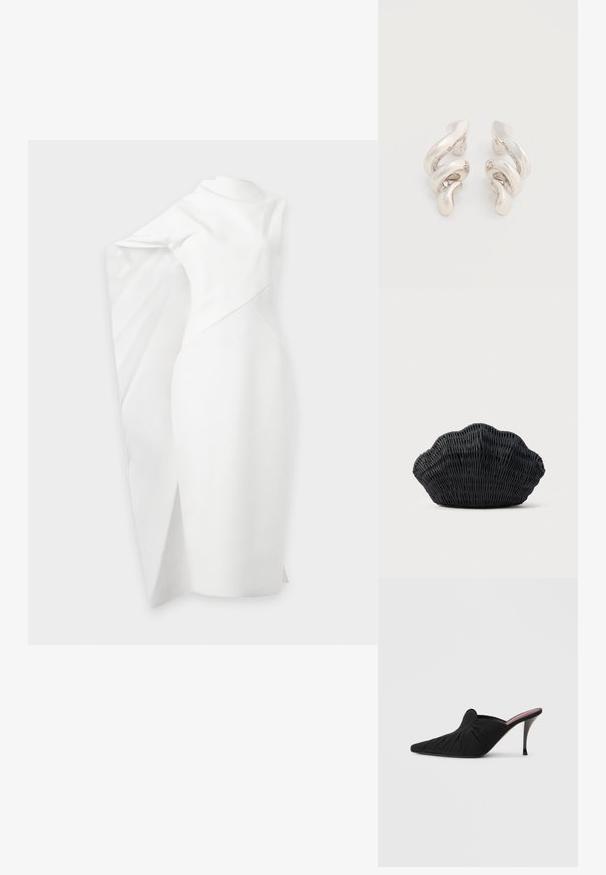 Robe blanche asymétrique avec une silhouette ajustée et une cape dramatique drapée sur un bras, longueur au genou avec une fente subtile sur un côté.; Mule noir à talon haut avec bout pointu, tissu doux à texture froncée sur le devant et talon aiguille fin.; Sac à main en osier noir en forme de coquille Saint-Jacques avec un dessus courbé et une texture tressée sur un fond uni.; Boucles d'oreilles clips en métal argenté torsadé avec une finition lisse et brillante, présentant un design moderne et abstrait en spirale.