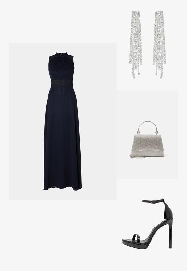 Navy blaues bodenlanges Kleid mit Halterneck, plissiertem Oberteil und dekorativem Spitzenbund. Sanfter Stoff mit einer drapierten, eleganten Silhouette.; Steve Madden MILANO - High Heel Sandalette - black; ALDO FELISIA - Handtasche - silver-coloured; Lange silberne Ohrringe mit einer Vielzahl von klaren, facettierten Kristallen in kaskadierenden Strängen unterschiedlicher Längen und Formen.