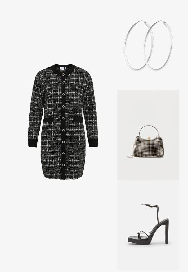 Schwarz-weißer karierter Cardigan mit rundem Kragen, langen Ärmeln, Vorderentaschen und kontrastierendem schwarzen Knopfverschluss. Strickstruktur.; DeeZee High Heel Sandalette - black; Kleine Handtasche mit silbernem Gittermuster, gebogenem Griff, großem Perlenverschluss und einem dünnen silbernen Kettenriemen auf schlichtem Hintergrund.; Silberfarbene Creolen mit einer glatten, runden Form und einer polierten Oberfläche. Beide Ohrringe haben die gleiche Größe und verfügen über einen sicheren Verschlussmechanismus.