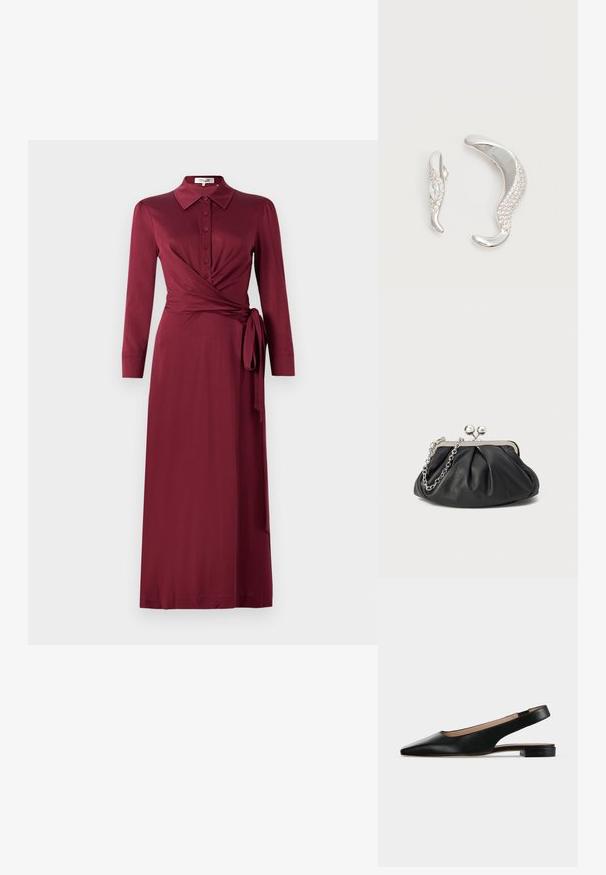 Bordeaux wikkeljurk met een kraag, lange mouwen, knoopsluiting aan de voorkant en strikdetail in de taille. Gladde stof met een flatterende silhouet.; Zwarte leren slingback platte schoen met spitse neus en lage vierkante hak op een witte achtergrond.; Zwarte leren clutch met geplooide textuur, zilverkleurig metalen frame, drukknopsluiting en kettingriem. Glad, zacht oppervlak.; Twee gebogen zilveren oorbellen, de één groter dan de ander, beide versierd met kleine fonkelende kristallen langs één rand.