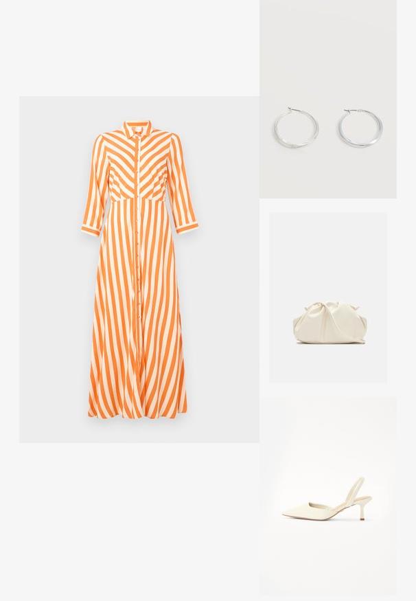 Knappet kjole med lodrette orange og hvide striber, lange ærmer, krave og en flot pasform med en lige kant.; Spids tå, slingback hæl i glat off-white materiale med en subtil glans, med en slank hæl og minimalistisk design.; Blød, cremefarvet læder clutch taske med samlet, rynket design og en tynd skulderrem, der hviler foran på en ensfarvet baggrund.; Sølvfarvede metaloorringe med glat, let buet overflade og låsemekanisme på en ensfarvet hvid baggrund.