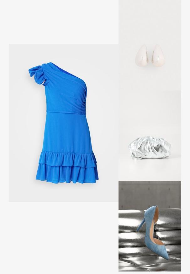 Robe bleue asymétrique en tissu doux, avec un ourlet volé et des détails texturés sur le buste.; Chaussure à talon haut bleu clair unique avec un bout pointu reposant sur une surface capitonnée en cuir argenté brillant.; Pochette argent métallique avec un corps doux et froncé et une fine bandoulière. Présente une texture lisse et brillante ainsi qu'une forme arrondie.; Boucles d'oreilles en métal argenté en forme de goutte, avec une surface lisse et réfléchissante, présentant un design sans couture et sans embellissements visibles.