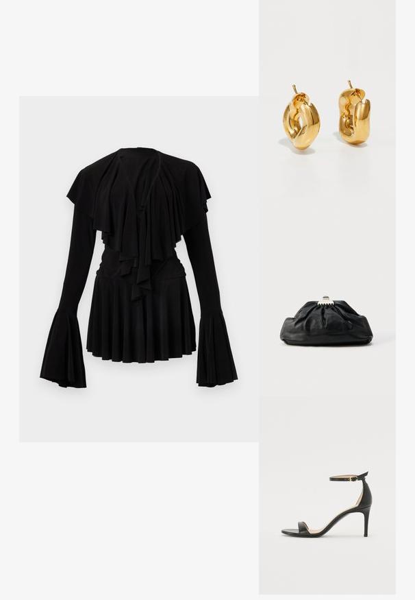 Schwarzes Oberteil mit geschichteten Rüschen am Ausschnitt und langen Glockenärmeln, mit plissiertem Saum und weicher Stofftextur.; Schwarze Leder-high-heeled Sandale mit Knöchelriemen. Verfügt über eine glatte Textur, offene Zehen und einen dünnen Absatz. Goldfarbener Schnallenakzent.; Schwarze Leder-Clutch mit geraffter Textur, Metallverschluss und dezentem, auf der Vorderseite geprägtem Logo. Abgerundete Form.; Fette goldene Creolen mit einem leicht verdrehten, röhrenförmigen Design und Steckverschlüssen auf einem weißen Hintergrund.