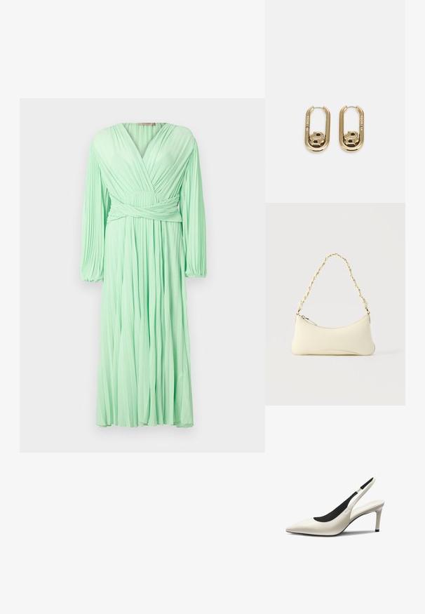 Mintgrünes Faltenkleid mit V-Ausschnitt und langen Ärmeln, das über einen Wickel-Effekt an der Taille und fließendem Stoff verfügt.; Weißer spitzer Slingback-Pumps aus Leder mit einem schlanken Stiletto-Absatz und schwarzer Innenausstattung.; Kleine handtasche in Cremefarben mit geschwungener Form und geflochtenem, goldfarbenem Kettenhenkel, Reißverschluss oben; BOSS DOUBLE B SWING - Ohrringe - gold-coloured