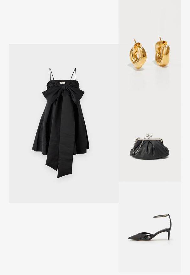 AMUR ROSE BABY DOLL DRESS - Cocktail φόρεμα / Φόρεμα για πάρτι - black; Μαύρο δερμάτινο ψηλοτάκουνο παπούτσι με μυτερή μύτη, ανοιχτές πλευρές και λεπτό λουράκι στον αστράγαλο που διαθέτει μια μικρή χρυσή λεπτομέρεια.; Μαύρο δερμάτινο πορτοφολάκι με μα gathered υφή, μεταλλικό πλαίσιο σε ασημί απόχρωση, κλείσιμο τύπου kiss-lock και αλυσίδα. Λείο, απαλό επιφάνεια.; Χοντρές χρυσές σκουλαρίκια σε σχήμα κρίκου με ελαφρώς σπειροειδή, σωληνωτή σχεδίαση και κλείσιμο με πόστο σε λευκό φόντο.
