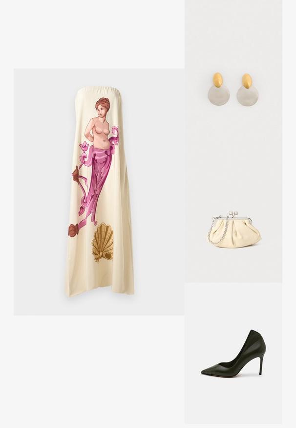 Ärmelloses cremefarbenes Kleid mit einer großen, farbenfrohen Illustration einer klassischen Figur, die von floralen Akzenten in Pink und Braun umrahmt wird, und einem fließenden Design.; Grüner Leder-Pump mit hohen Absätzen, spitzer Zehenform und schlanker Silhouette. Glatte Textur und schmaler Stiletto-Absatz für eine Erhöhung.; Faltige beigefarbene Ledertasche mit einem silbernen Metallrahmen, ausgestattet mit zwei runden dekorativen Verschlüssen und einem silbernen Kettenriemen.; Ohrringe aus Gold und Silber mit einer runden Diskusbasis und einem ovalen Oberteil, glatte Textur und polierte Oberfläche.