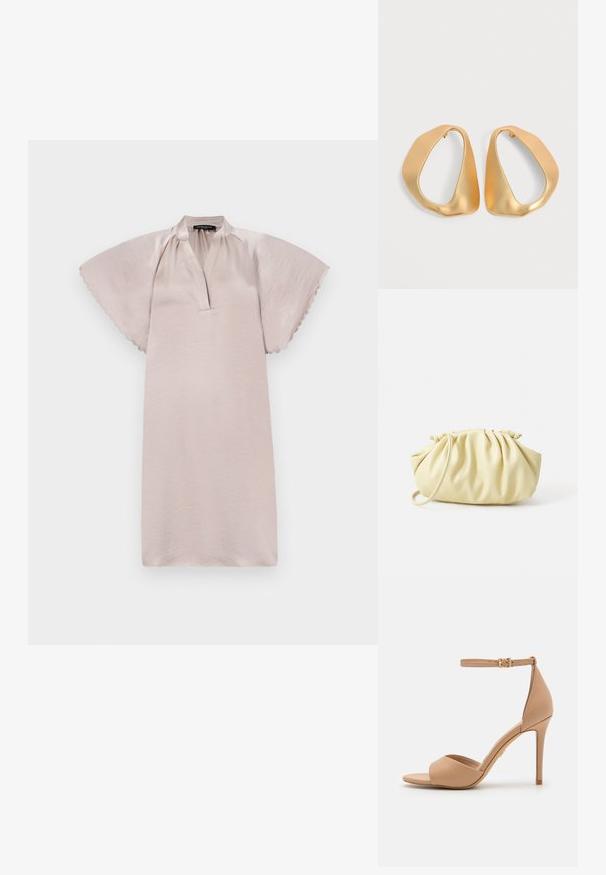 Korte mouwen, lichtroze jurk met een ontspannen pasvorm, voorzien van een gespleten halslijn en een golvende zoom langs de mouwen. Vloeiende textuur.; ALDO CRERIDE PILLOW WALK - Sandalen - beige; Geel geplooide handtas van soepel nepleer, met een zachte vorm, een enkele schouderriem en een verzameld ontwerp aan de bovenkant.; Een paar onregelmatige, asymmetrische gouden oorringen met een gladde, matte afwerking op een neutrale achtergrond.