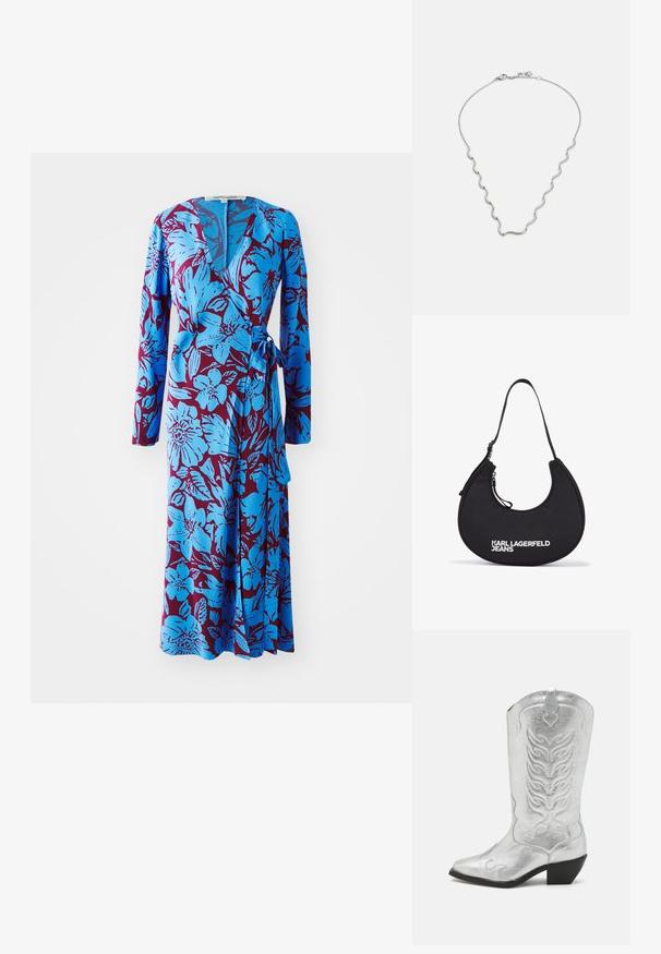 Blauwe bloemen wikkeljurk met lange mouwen, met een gedurfde bordeauxrode achtergrond en een tailleband. Zachte stof met een gladde textuur.; Zilveren cowboylaars met een spitse neus, decoratieve stiksels en een iets verhoogde zwarte hak. Gemaakt van glimmend leer.; Zwarte nylon schoudertas met een halvemaanvorm, met een logo-opdruk in het wit. Het heeft een ritssluiting en een enkele verstelbare schouderband.; Zilveren ketting met golvende schakels en ronde accenten; bevestigd aan een fijne ketting met een karabijnhaaksluiting.