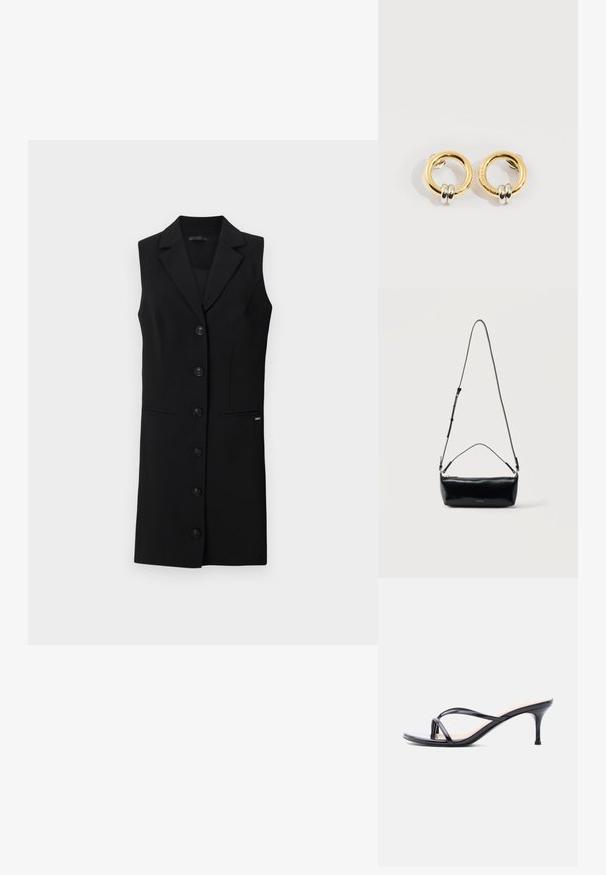 Vestido blazer negro sin mangas con diseño entallado, solapas muesca, seis botones frontales y bolsillos laterales. Tejido suave con acentos mínimos.; Sandalia de tacón de charol negro con tiras finas cruzadas y un tacón de aguja delgado de altura media, sobre un fondo blanco.; Bolso cruzado rectangular de cuero negro con correa de hombro ajustable, cremallera superior y pequeño logo dorado de Calvin Klein en el frente.; Pendientes circulares de oro con dos pequeños anillos de plata en cada uno, que muestran detalles sutiles del nombre de la marca grabado, colocados sobre un fondo blanco.