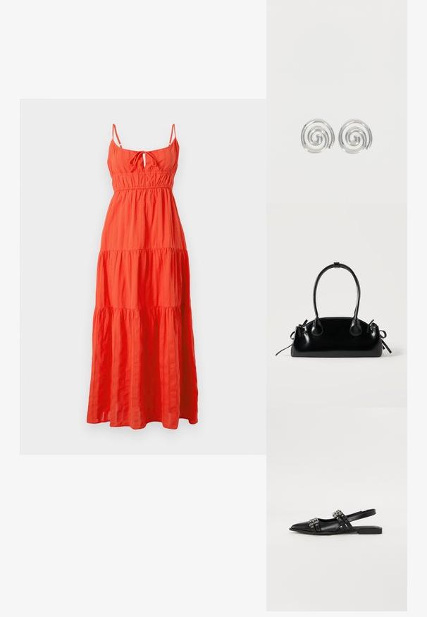 Robe maxi en tissu orange vif, avec des bretelles fines, un détail de nouage à l'avant et des volants superposés. Mélange de coton léger et texturé.; Even&Odd by Zalando Ballerines à brides arrière - black; Petit sac à main noir brillant avec deux longues anses et des détails à cordon sur les côtés sur un fond clair uni.; Paire de boucles d'oreilles en forme d'anneau spirale en argent avec un design lisse et arrondi sur fond blanc uni.