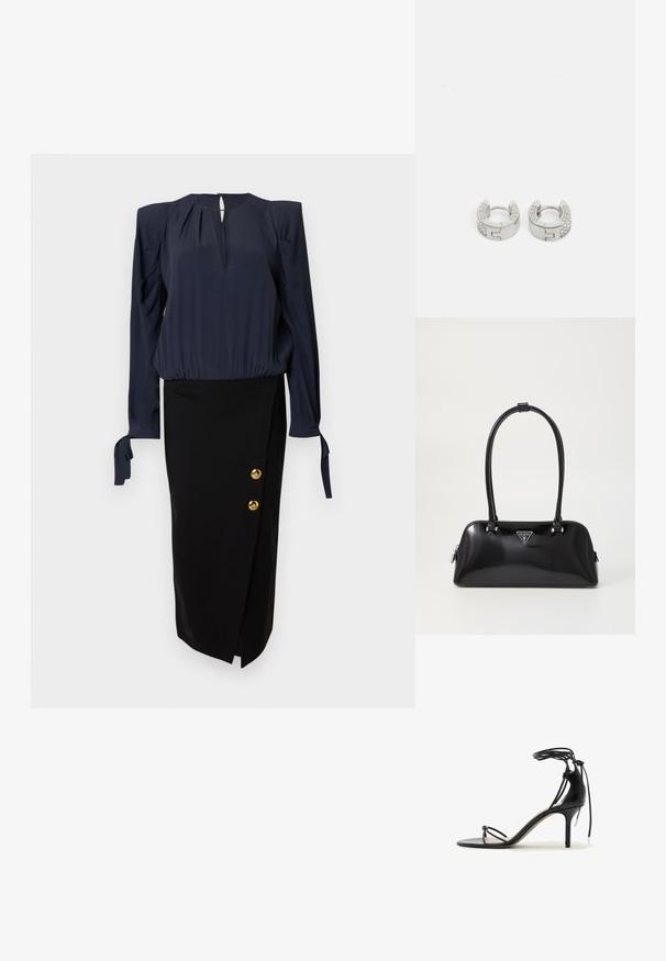 Blouse bleu marine à manches bouffantes et encolure avec ouverture en forme de goutte, associée à une jupe crayon noire avec des boutons dorés sur le côté.; Sandale noire à talon haut avec fines brides, lien autour de la cheville et talon aiguille de hauteur moyenne sur fond blanc.; Sac à main noir brillant avec une silhouette incurvée, deux poignées et une plaque logo à l'avant. Fermeture éclair et accents en matériel brillant.; Guess STYLISH - Boucles d'oreilles - silver-coloured