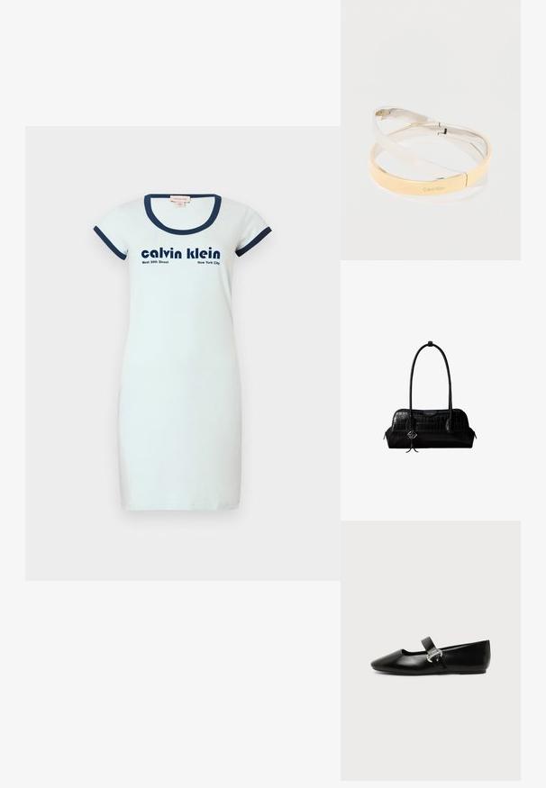 Witte katoenen jurk met een slim-fit ontwerp, rond navy ribbelkraag en korte mouwen. Kenmerkt zwarte tekst: "calvin klein" en "West 39th Street New York City."; Zwarte leren Mary Jane platte schoen met een afgeronde neus en zilveren gespsluiting op een effen achtergrond.; Zwarte schoudertas van leer met krokodillenstructuur, lange banden en een klein zilveren logohanger aan één band.; In elkaar grijpen gepolijste metalen armbanden in zilver- en goudtinten, waarvan er één is gegraveerd met het "Calvin Klein"-logo, op een witte achtergrond.