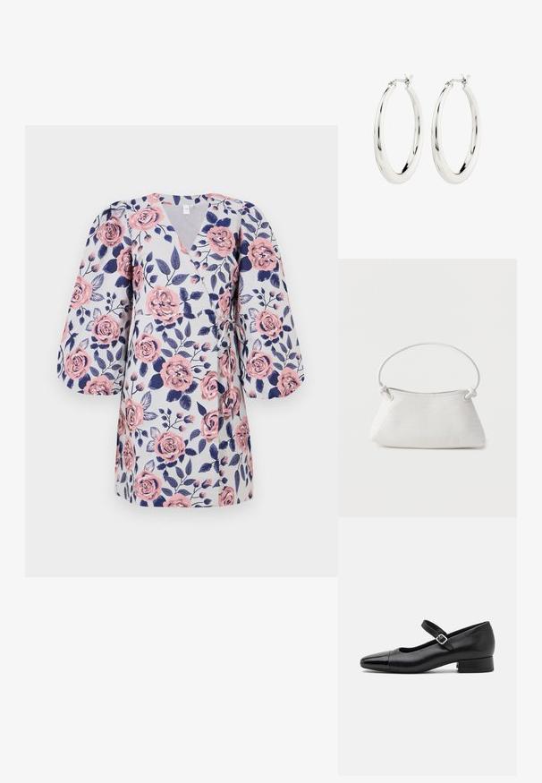 Vestido envolvente floral con fondo gris claro, rosas rosas, hojas azul oscuro y mangas de globo de tres cuartos. Se ata en la cintura.; Zapatos Mary Jane de cuero negro con puntera de charol, correa de tobillo ajustable y tacón bajo. Textura suave y diseño elegante.; Bolso de mano de cuero blanco tejido con asa redondeada y extremos de la correa anudados, exhibido sobre un fondo liso.; Pendientes de aro de plata con un acabado suave y brillante. Forma circular, con un cierre seguro. Diseño sencillo y elegante.