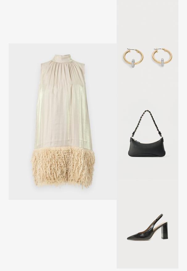 Vestido sin mangas con un cuello alto. Tela beige clara en la parte superior, con textura brillante. El dobladillo inferior tiene un fleco esponjoso de color crema.; Zapato slingback de piel negra con puntera puntiaguda, tacón alto y ancho, y forro interior beige sobre un fondo claro y liso.; Bolso de hombro de cuero negro con forma rectangular curvada, cadena dorada entrelazada en una correa negra trenzada y cierre superior con cremallera.; Par de pendientes de aro en tono dorado con pequeño detalle de aro en tono plateado en cada uno, expuestos sobre un fondo gris claro.