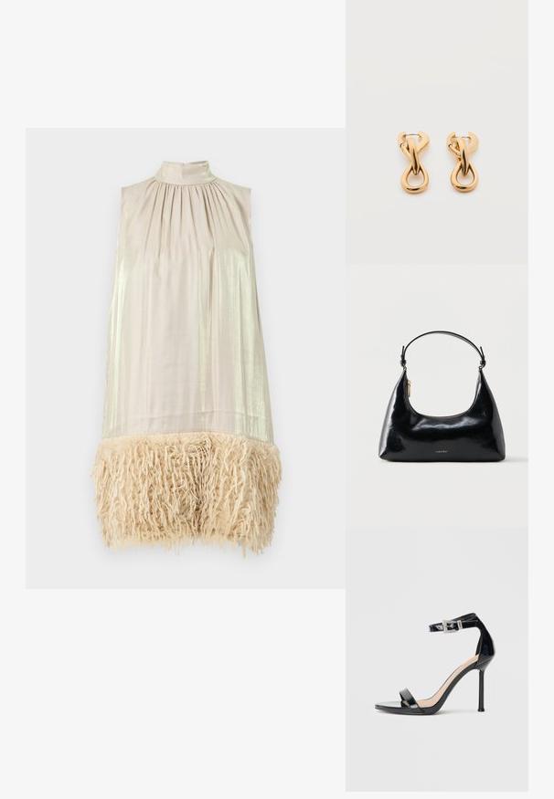 Ærmeløs kjole med høj halsudskæring. Lys beige stof øverst med en blank overflade. Den nederste kant har en fluffy, cremet farvet frynse.; Sort højhælet sandal i laklæder med ankelrem. Har minimalistisk design, åben tå og spænde med rhinsten-detaljer.; Sort blank Calvin Klein håndtaske med gyldent lynlås og kort rem mod en ensfarvet hvid baggrund.; Par af skinnende guldfarvede hoop-øreringe med snoet, flettet design på en enkel hvid baggrund.
