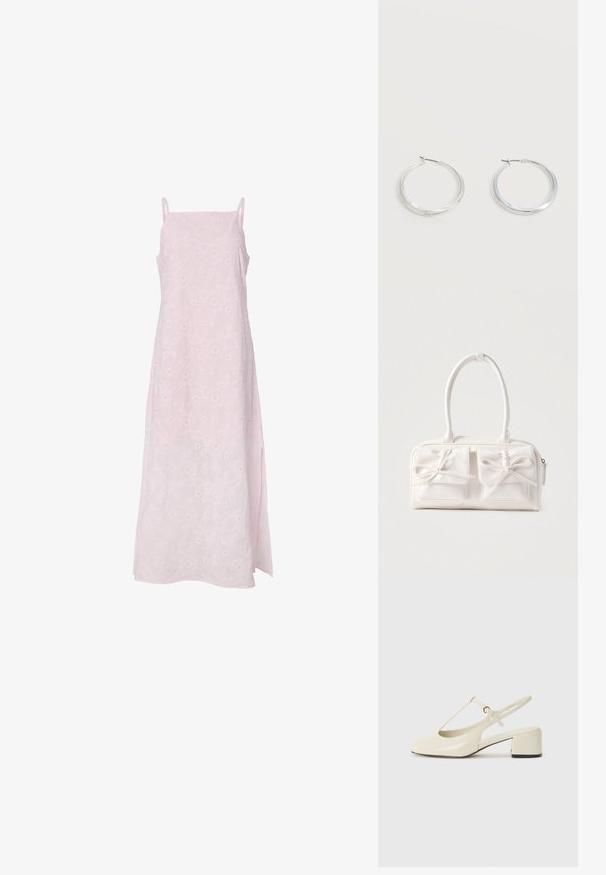 Robe longue rose clair sans manches avec fines bretelles et broderie florale discrète, fente latérale près de l’ourlet, présentée sur fond blanc.; Chaussure à talon bloc en cuir verni beige, avec un bout arrondi, un design à T-strap et un accent noir.; Sac à main synthétique blanc avec deux poches avant, chacune ornée d'un nœud noué. Texture lisse, anses arrondies et fermeture zippée.; Boucles d’oreilles créoles en métal argenté avec une surface lisse légèrement incurvée et des fermoirs à clapet sur un fond blanc uni.