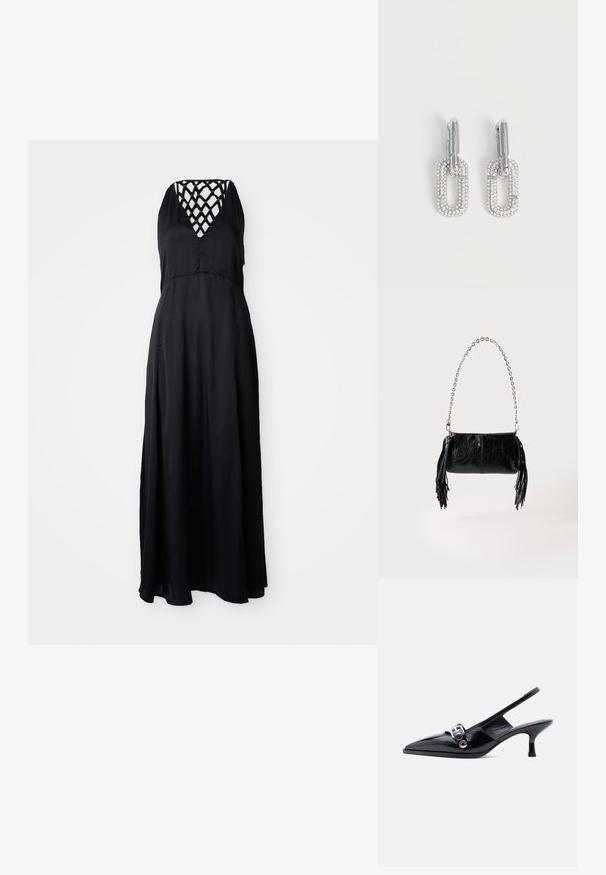 Schwarzes Maxi-Kleid mit V-Ausschnitt und überkreuzten Trägern auf der Rückseite. Leichter Stoff, fließende Silhouette und knöchellanger Schnitt.; Schwarzer Slingback-Pumps aus Lackleder mit kleinem Absatz, spitzer Zehenpartie und silberner Schnallendetail, auf einfachem weißem Hintergrund.; Kleine schwarze Lederhandtasche mit silberner Kette und schwarzen Lederquasten auf beiden Seiten vor einem einfarbigen hellen Hintergrund.; Silberfarbene Tropfenohrringe mit rechteckigem Gliederdesign, bedeckt mit kleinen funkelnden Kristallen auf weißem Hintergrund.