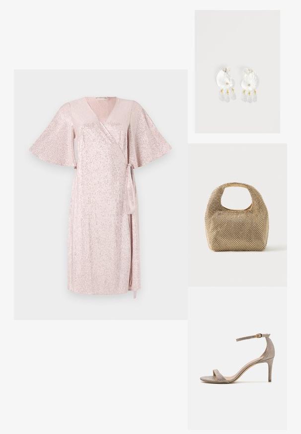 Roze shimmer wikkeljurk met korte, brede mouwen, V-hals, asymmetrische zoom en een bijpassende strik in de taille, gemaakt van een textuurstof.; Open-toe hoge hak sandaal in metallic roségoud. Beschikt over een dunne enkelband met een gouden gesp accent en een gestructureerde afwerking.; Kleine handtas in goudkleur, bedekt met glanzende ronde studs, met een kort handvat en een rechthoekige uitsnede aan de bovenkant.; Duidelijke hars oorbellen in schelpvorm met kleine gouden accenten en drie hangende doorschijnende druppelvormige bedels aan elk oorbel.