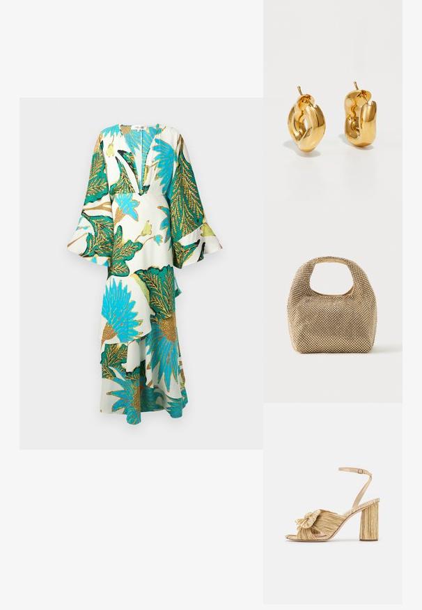 Lange, vloeiende jurk met een diepe V-hals, klokmouwen en levendige tropische bladvormen in teal, goud en groen op een lichte achtergrond.; Gouden sandalen met hakken, voorzien van een geknoopte voorkant, gegolfde textuur en een enkelriem. De blokhak heeft een ribbelontwerp, wat de grip verbetert.; Kleine handtas in goudkleur, bedekt met glanzende ronde studs, met een kort handvat en een rechthoekige uitsnede aan de bovenkant.; Dik gouden creolen met een licht gedraaide, buisvormige ontwerp en een schroefsluiting op een witte achtergrond.