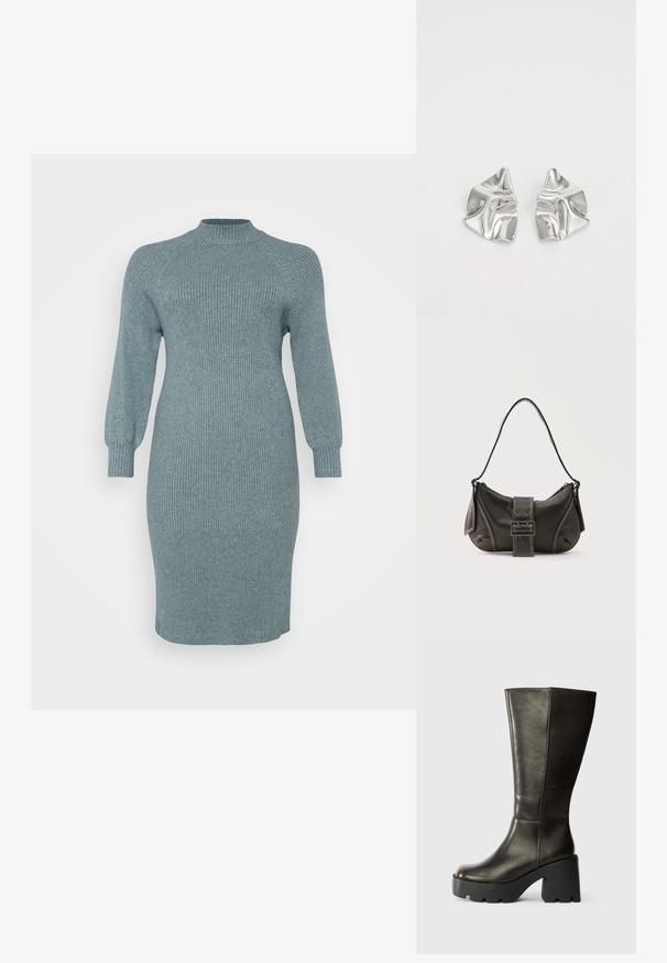 Ribbed teal Strickkleid mit langen Puffärmeln und hohem Halsauschnitt, taillierte Passform, knielang, strukturierte Oberfläche, keine sichtbaren Muster oder Hardware.; Schwarze Lederkniehohe Stiefel mit abgerundetem Zeh, dickem schwarzen Plateau und Blockabsatz. Sie verfügen über eine glatte Textur und minimale Nähdetails.; Schwarze Leder-Schultertasche mit Schnallengurt-Detail, abgerundeten Kanten und kontrastierenden weißen Nähten auf schlichtem Hintergrund.; Silberne Metallohrringe mit einem wellenförmigen, skulpturalen Design, das eine polierte Oberfläche und unregelmäßige Formen aufweist, die eine zeitgenössische Ästhetik betonen.