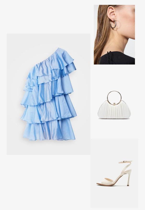 Vestido azul claro de un solo hombro, hecho de una tela fluida, con múltiples capas de volantes y una textura suave y brillante.; Sandalia beige de tacón alto con tira delgada en el tobillo y hebilla dorada, punta abierta y tacón de aguja delgado sobre un fondo blanco.; Bolso de mano blanco plisado con un asa circular dorada, que presenta un tejido suave y una forma redondeada. Diseño elegante con un acabado texturizado.; Pendiente de aro de plata con un acabado pulido, que presenta pequeños detalles en dorado y una forma redonda, llevado en el lóbulo.