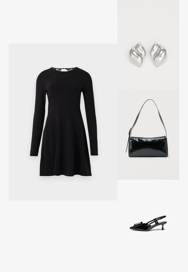 Schwarzes langärmliges Kleid mit weitem Rock und eng anliegendem Oberteil, mit einer Spitzenverzierung am Rückenausschnitt. Glatte Stoffoberfläche.; Schwarze Lackleder-Slingbacks mit spitzer Zehenpartie, einer Schleifendetail an der Vorderseite und einem kleinen Stiletto-Absatz. Die Riemen haben verstellbare Schnallen.; Schwarze rechteckige Schultertasche mit einem verstellbaren Riemen und einem oberen Reißverschluss vor einfachem Hintergrund.; Silberne Ohrringe mit einer organischen, abstrakten Form. Glatte, glänzende Oberfläche mit einem konischen Design. Mit dezenten Kurven und einem zentralen Linienelement.