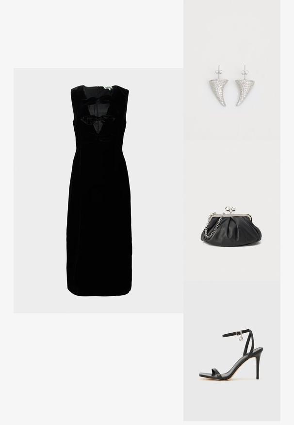 Schwarzes Samtkleid mit ärmellosem Design, runder Ausschnitt und drei strukturierten Schleifenakzenten an der Vorderseite. Mit Reißverschluss hinten.; Schwarze High-Heel-Sandale mit schmalem Knöchelriemen, quadratischer Zehenbox, glattem Leder und metallischem Schnallenakzent.; Schwarze Leder-Clutch mit geraffter Textur, silberfarbener Metallrahmen, Druckverschluss und Kettenriemen. Glatte, weiche Oberfläche.; Silberne, hornförmige Ohrringe, besetzt mit kleinen klaren Steinen, mit einem Steckverschluss zur Befestigung. Glatte Textur und metallisches Finish.